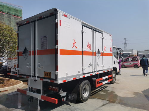 小型廢油漆桶運輸車推薦 國六九類雜項危險品運輸車實用指南